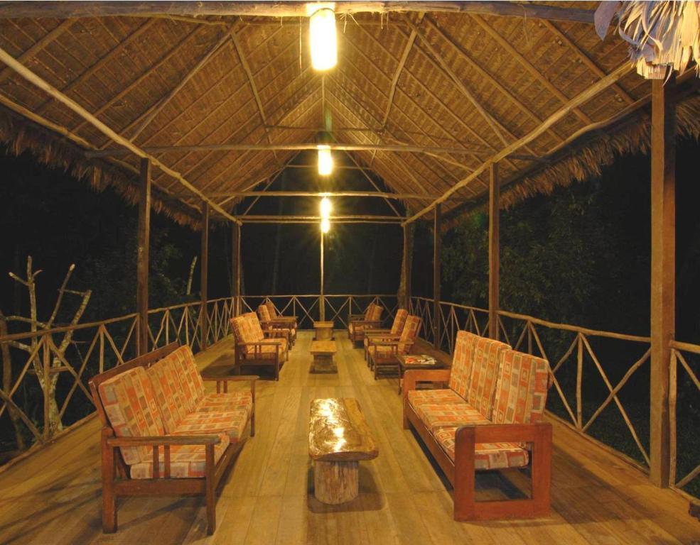 Wasai Tambopata Lodge Экстерьер фото